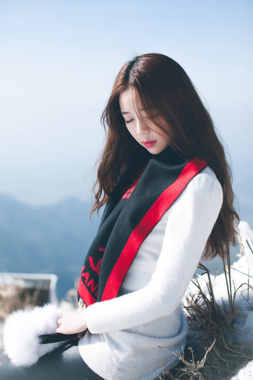 爱游戏娱乐网址-赛场最肉搏战：你追我赶的精彩场面，你追我赶的比赛