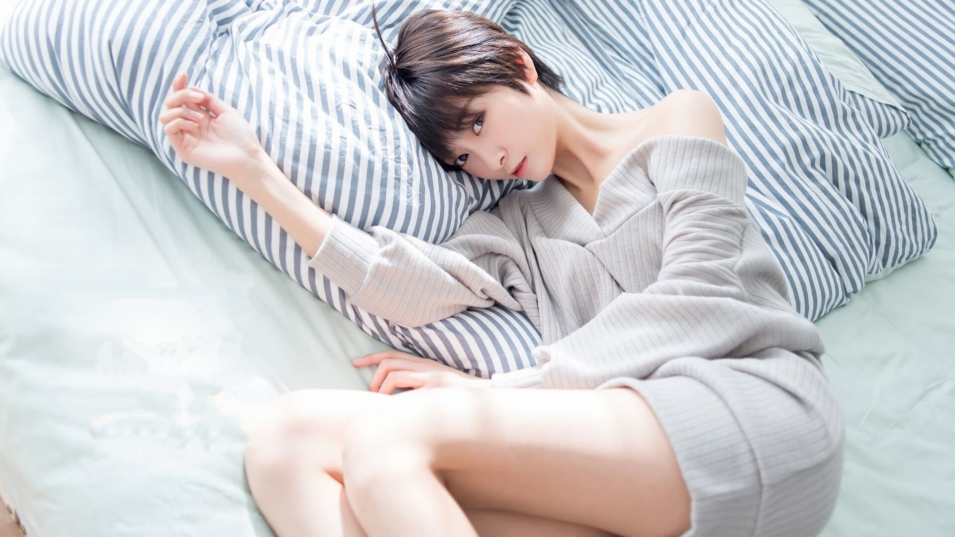 AYX GAME-“东安湖体育公园：热血龙舟赛事，水上速度与激情的较量”